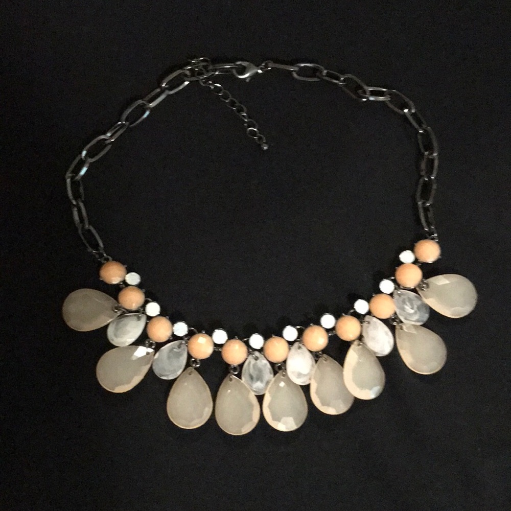 Costume jewelry necklace